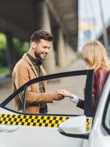 taxi booking in Tarneit