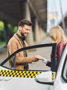 taxi booking in Tarneit